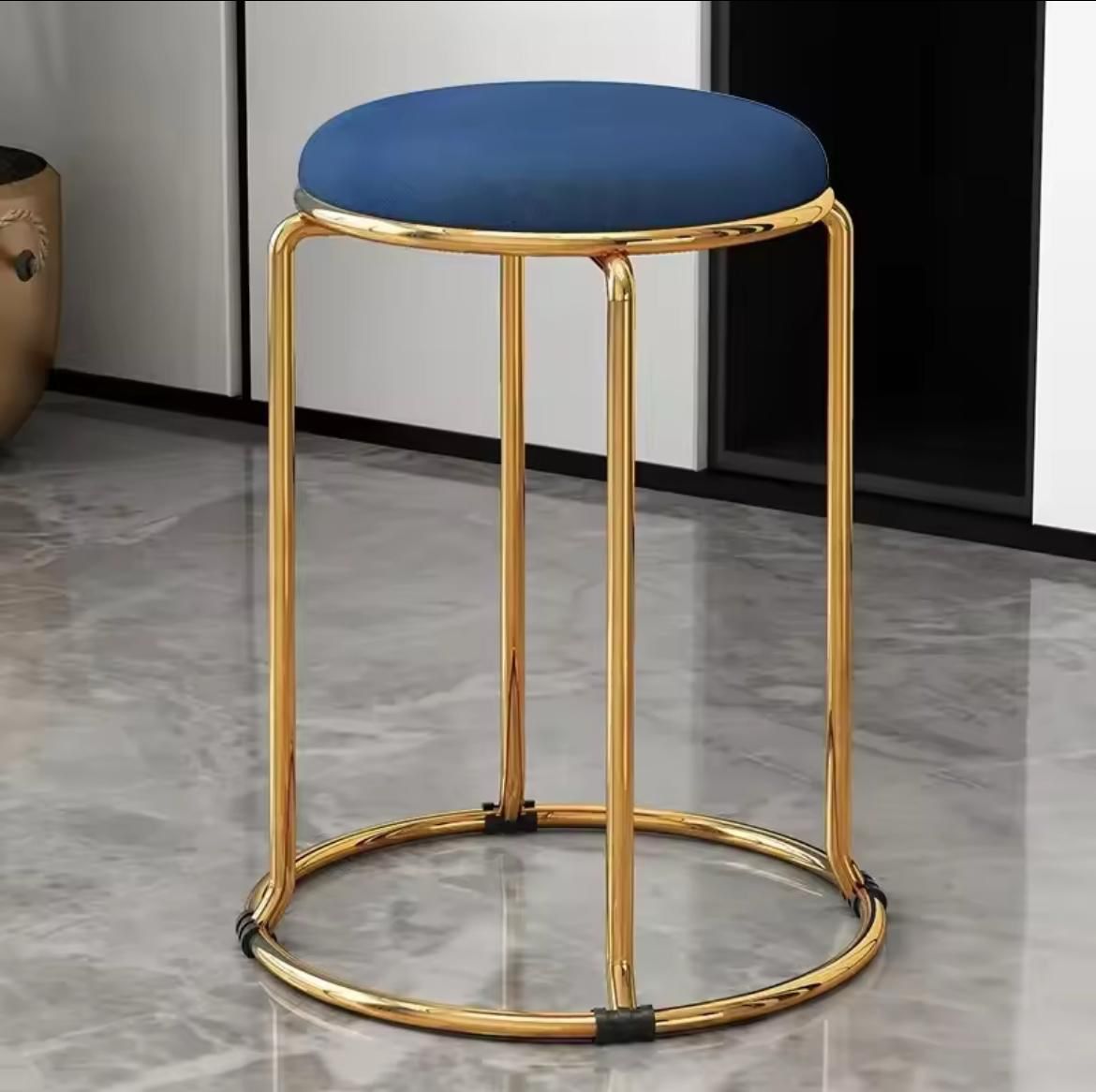 round stool chairs